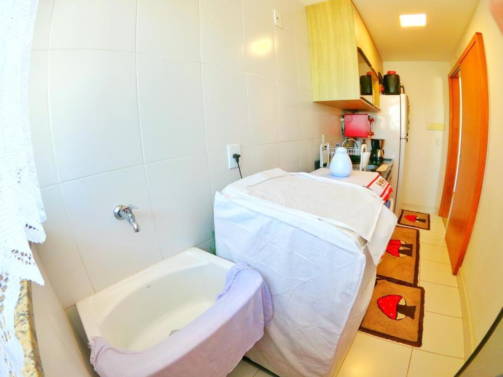 Aconchegante Apartamento Perto Do Mar Com Wi-Fi Gratuito Appartement Vila Velha  Buitenkant foto